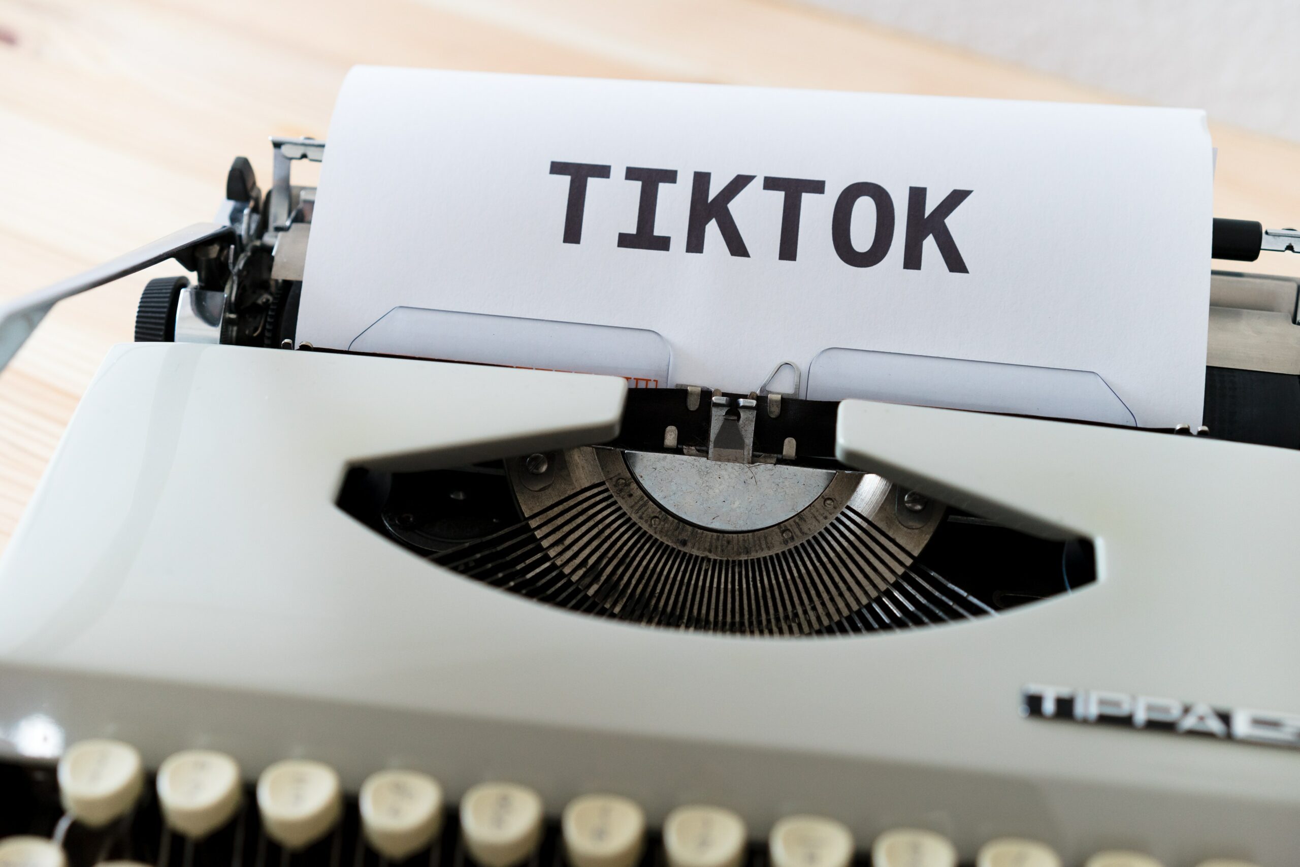 TWiST #215: Shopify mit TikTok, Spryker testet Hybridkonferenz